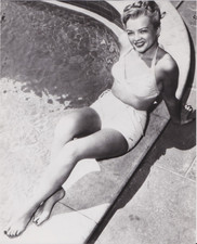 1947 Press Photo Leggy Showgirl Myrna Dell Models Swimsuit at Swimming Pool picture