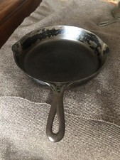Vintage GRISWOLD Cast Iron SKILLET Frying Pan # 8 Small Block Logo, 704 G picture