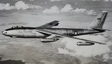 Original 1952 B-47 Stratojet Vintage Press Photo Wide World Photos Cold War 7x9 picture