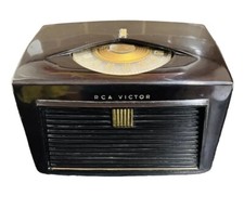 1948 RCA Victor Art Deco Radio - Model 8X521 - Petite Size - Elegant Design picture