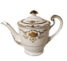 Vintage Sone China Japan Teapot & Sugar Bowl- Gold Encrusted Border-Hard to Find picture
