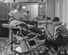 1940s BARBER SHOP Shave and Shine PHOTO (227-O) picture