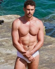 THEO JAMES 8x10 PHOTO WM picture