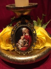 Virgin and child pendant picture