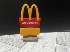 2025 lil mcdonalds sign picture