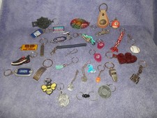 Large lot of key chains , cubs, m&m's six flags Bud light Harley Davidson & more picture