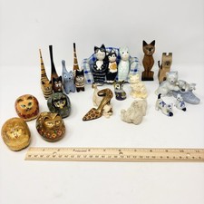 Lot of 18 Vintage Miniature Kitty Cat Resin Wood Porcelain Figurines 1 to 4 in picture