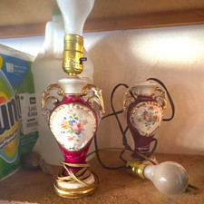 Vntg Leviton Floral Table Lamps Burgundy White Gold Shaded, Switch, Corded picture
