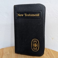 Vintage 1944 WWII US Cadet Nurse Corps Pocket New Testament Bible ABS Named ID picture