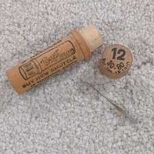 Boye Brand Needle Company Wooden Sewing Needle Case & Needle Vintage picture