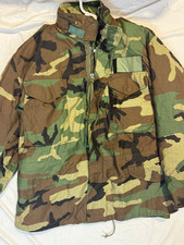 Vintage M-65 Field Jacket Woodland Camo Medium Reg USAF Coat Liner + Loose Tag picture