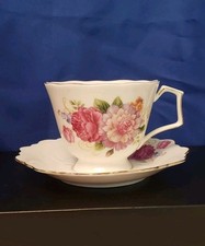 Vintage Meritage Pink Floral Teacup & Saucer Set – Scalloped Edges, Gold Trim picture