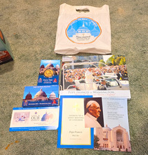 Pope Francis 2015 Washington DC Papal Visit Memorabilia Lot - New Medallion Coin picture
