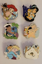 Disney Best Friend Hugs Mystery Box Pin - Choose one picture