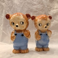 Vtg Large Anthropomorphic Bears in Overalls Salt & Pepper Shakers Sassy Side Eye picture