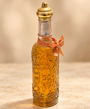 Vintage Avon 1979 Anniversary Keepsake Trailing Arbutus Perfume Bottle Gold Cap picture