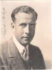 BRITISH FILM DIRECTOR A. EDWARD SUTHERLAND, SIGNED VINTAGE STUDIO PHOTO. picture