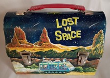 ** VTG & Rare 1967 Lost In Space Lunch Box  W/Thermos ** picture