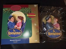 The Honeymooners Moonlit Moment Ornament Musical Carlton Cards Heirloom NIB picture