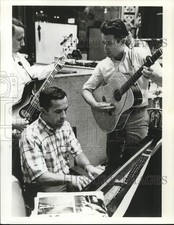 1968 Press Photo Up With People musicians- travel-based educational organization picture