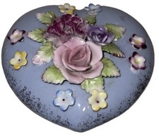 Cute Vintage Japan Ceramic Heart Trinket Vanity Box 3-D Flowers Periwinkle picture