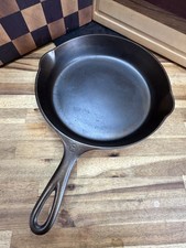 Victor (by Griswold) #8 Cast Iron Skillet picture