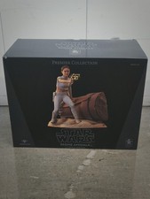 Premier Collection Padmé Amidala Star Wars AOTC II Statue Gentle Giant picture