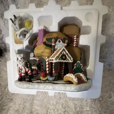The Danbury Mint Popover Place Poppin' Fresh Lighted Village House 1999 picture