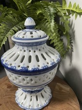 VTG 1990s Blue & White Lidded Bombay Company Ginger Jar Reticulated Table Top picture