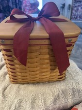 Longaberger 2002 Lg Sweetest Gift Sweetheart Basket 9X10”, Liner, Protector. Lid picture