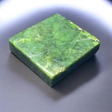 Natural Nephrite Jade Slab 215g - Green Healing Stone - 6 x 6.5 x 1.5 cm Display picture