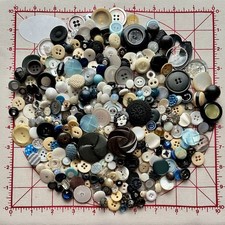250 Buttons - mostly vintage from Estate Collection - lot 35 picture