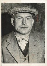 1931 London Harry Coventry Suit Hat Photo 5X7 picture