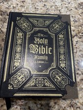 The Holy Bible: Family Edition (Heirloom Series) picture