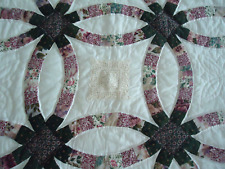 Queen Quilt Weding Ring picture