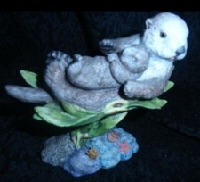 1994 Wonders of the Sea Otters Maruri Studio Design Porcelain Figurine WS-9402 picture