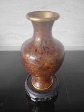 ​Vintage Chinese Red Amber Cloisonne Brass Vase Chrysanthemum Floral Stand 8.75