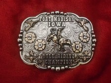 Rodeo 2002 X~Treme Bull Riding~Champion☆Fort Madison Iowa☆Trophy Buckle☆Rare☆R85 picture