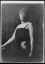 Photo:Mrs C L Newcomb Portrait 1919 1920 Studio Photograph picture
