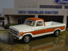 6TH GEN 1973-79 FORD F-150 RANGER XLT 1/64 DIECAST REPLICA DIORAMA MODEL A picture