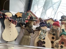 Vtg Primitive Country Winter Ornament Lot 7pc Rustic Wood Snowman Birdhouse picture