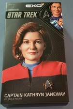 EXO-6 Star Trek Voyager Captain Kathryn Janeway new with shipper picture