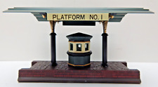 Dept 56 HVC Dickens Village Victoria Station Train Platform #55751 w/Box picture