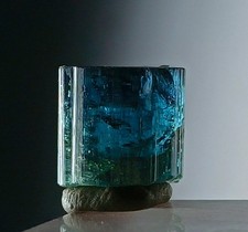 Naturel Indicolite Terminated Tourmaline Crystal picture