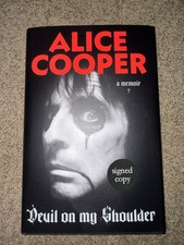 Alice Cooper Devil on my shoulder signed book picture