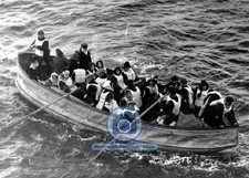 RMS TITANIC LIFEBOAT SURVIVORS TRAGEDY PHOTO TAKE FROM SS CARPATHIA 5X7 PHOTO picture