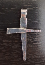 VINTAGE RUSTIC HAND HAMMERED STERLING NAIL CROSS AND CHAIN picture