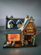 2002 LEMAX Lighted “The Bistro” Christmas Village Piece Electric picture