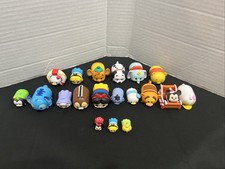 Disney Tsum Tsum Vinyl Figures LOT of 16 Mini Figures + 2 Accessories picture