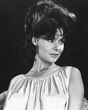 Anne Heywood 8x10 Publicity Photo 1960's in Neglige picture